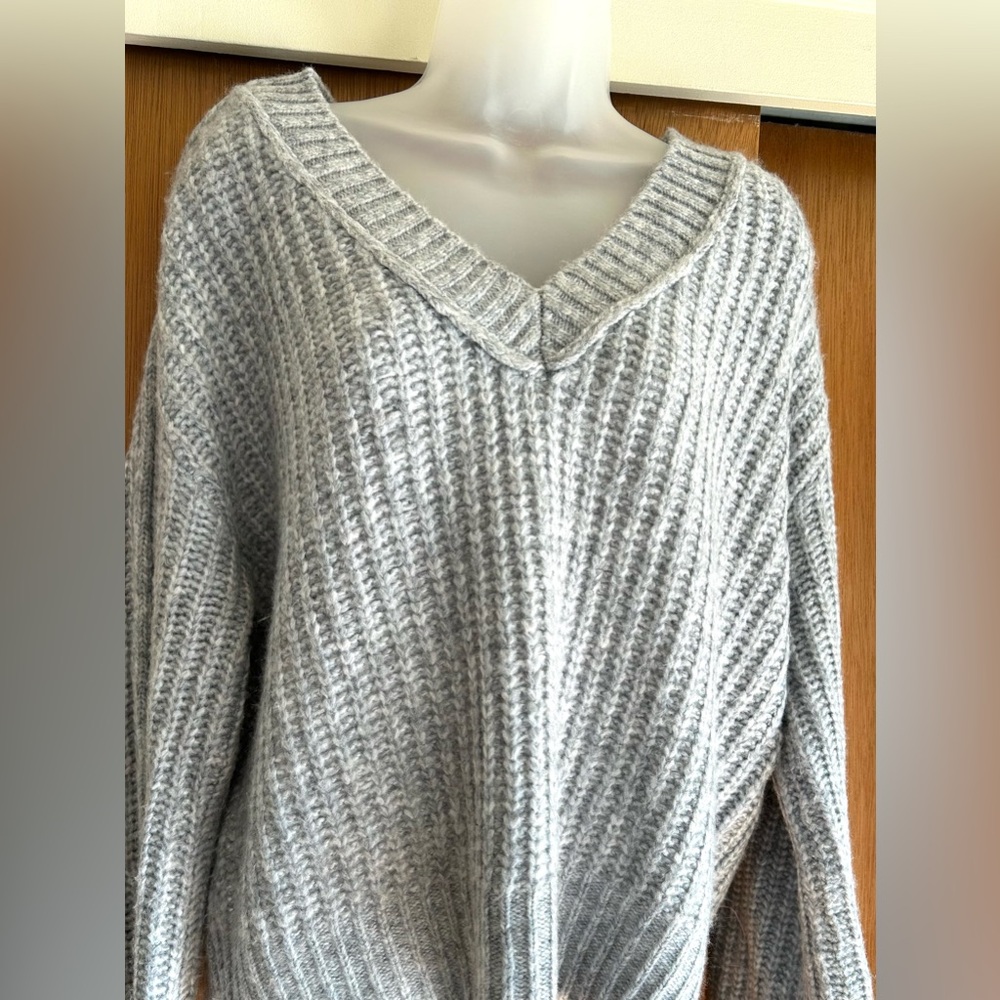 Ana Woman Large Sweater